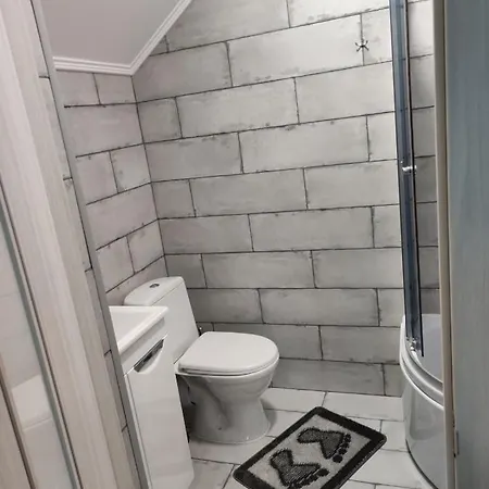 Margo Πανσιόν *